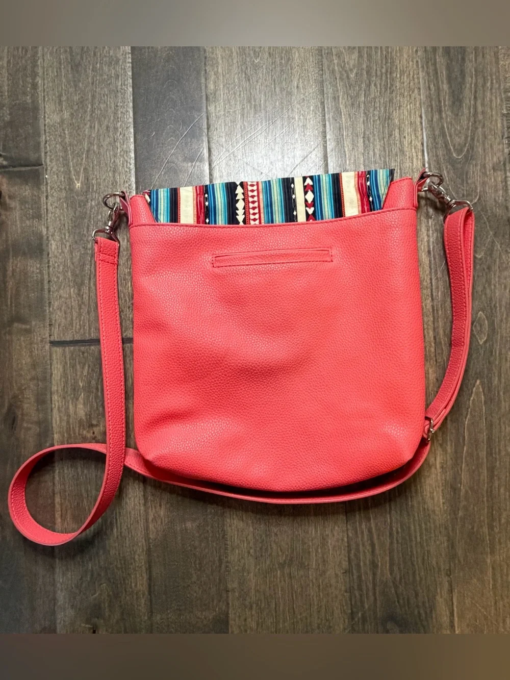 Thirty-One Coral Crossbody Purse Multicolor Striped Flap Adjustable Shoulder Bag
